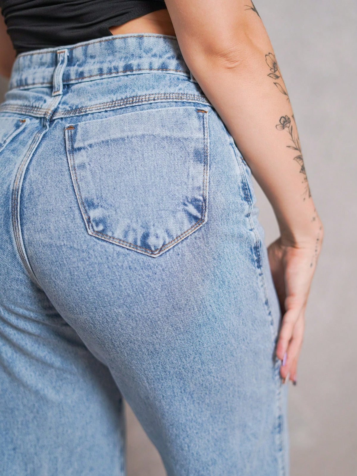 Calça Jeans Pantalona Giovanna Wide Leg Cintura Alta Marmorizada