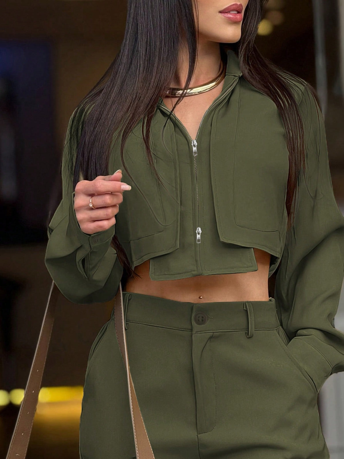 Conjunto Utilitário Isadora com Zíper de Metal e Bolsos, Leve e Soltinho