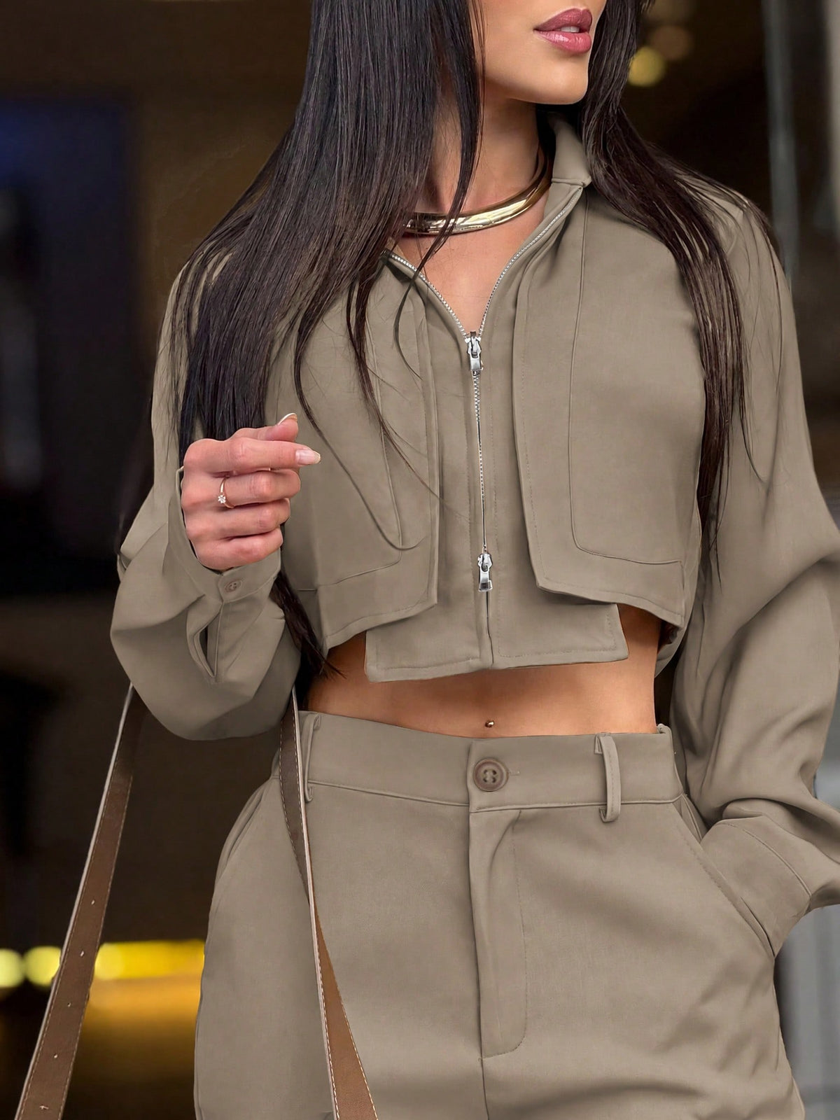 Conjunto Utilitário Isadora com Zíper de Metal e Bolsos, Leve e Soltinho