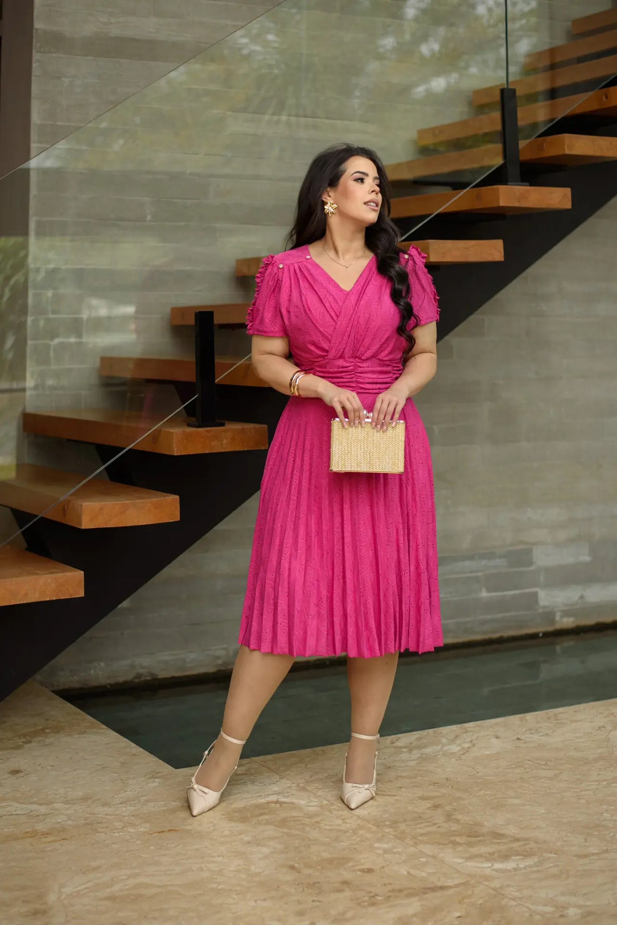 Vestido Midi Em Malha Lese Com Manga Curta Feminino Plissado - Rosa Pink