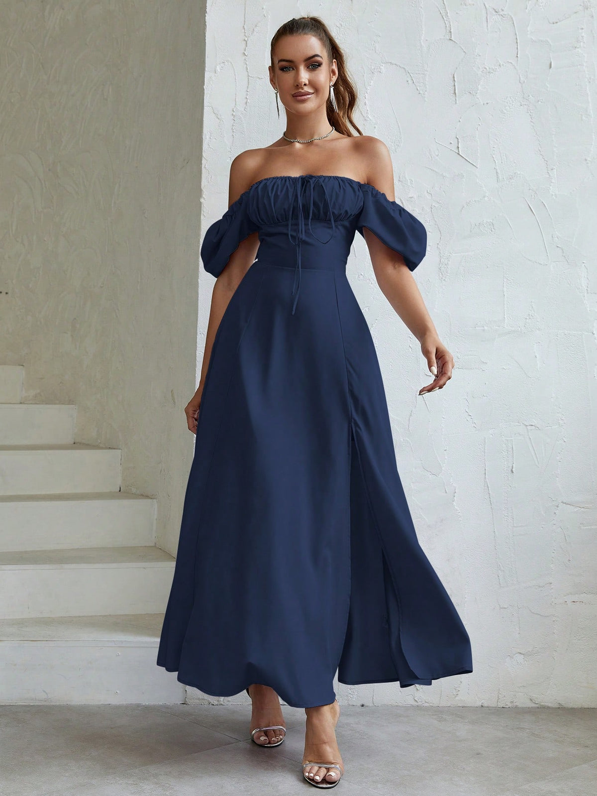 Vestido Longo Manuela Ombro a Ombro com Busto Franzido e Fenda