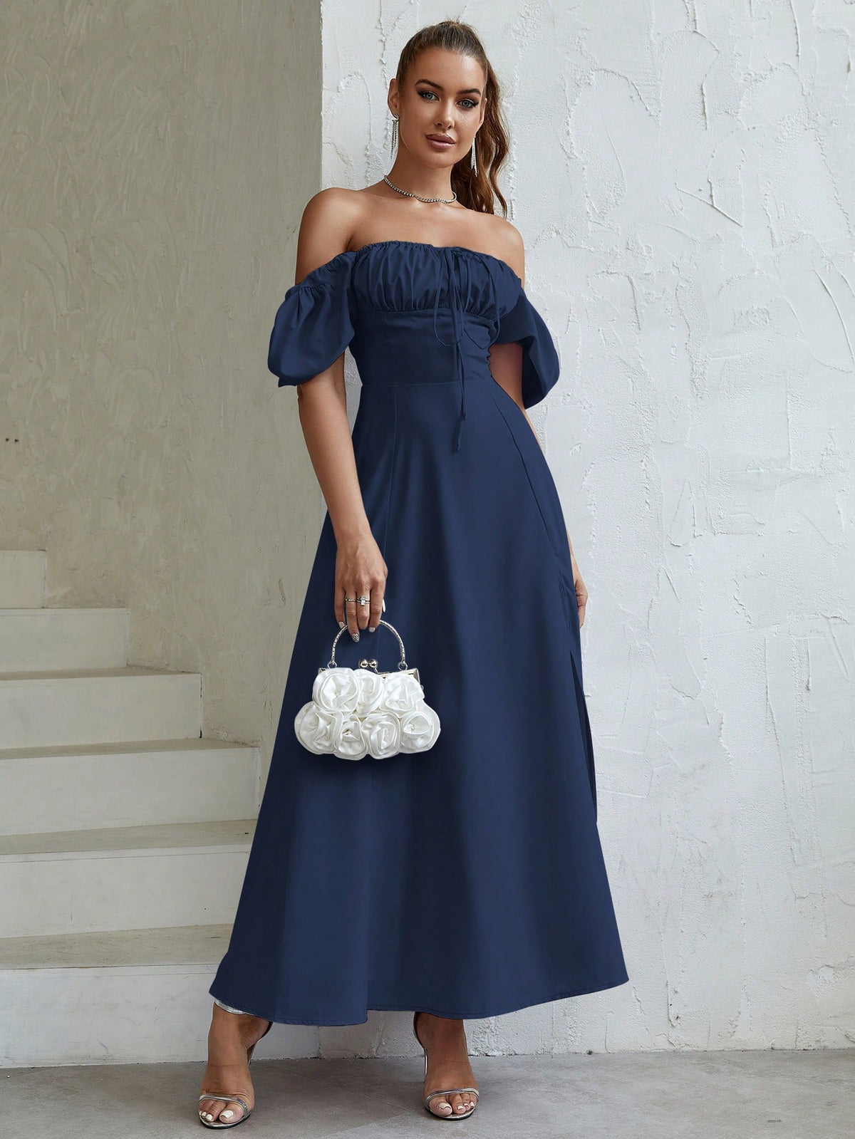 Vestido Longo Manuela Ombro a Ombro com Busto Franzido e Fenda