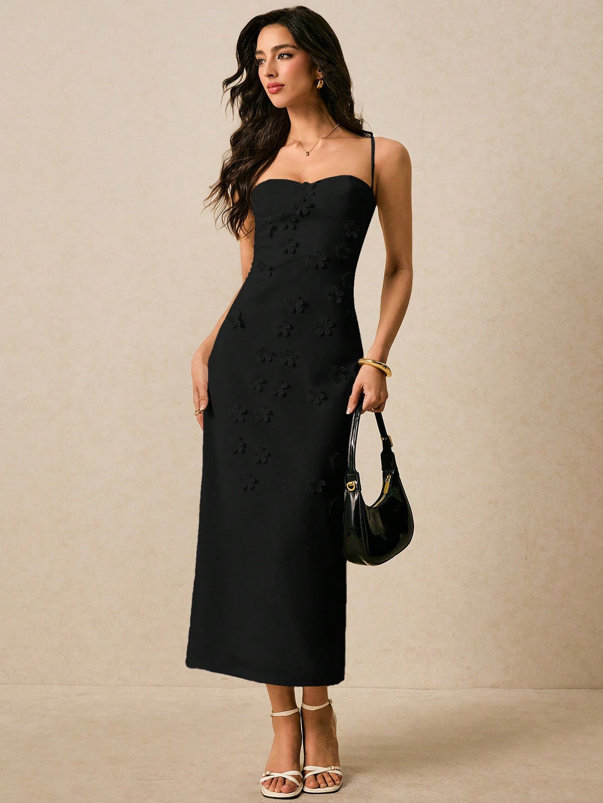 Vestido Longo Lívia Sem Mangas com Aplique, Elegante e Feminino