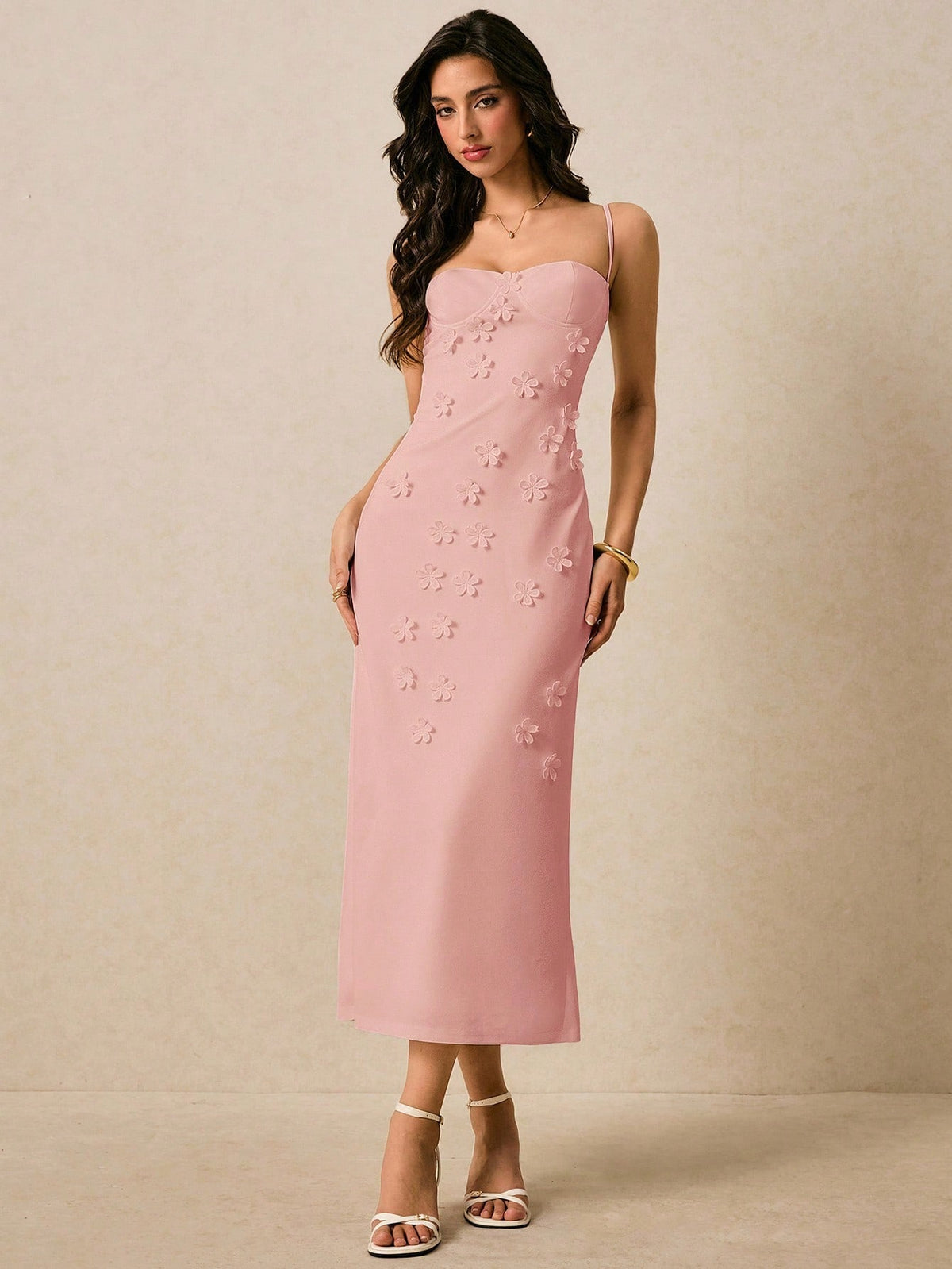 Vestido Longo Lívia Sem Mangas com Aplique, Elegante e Feminino