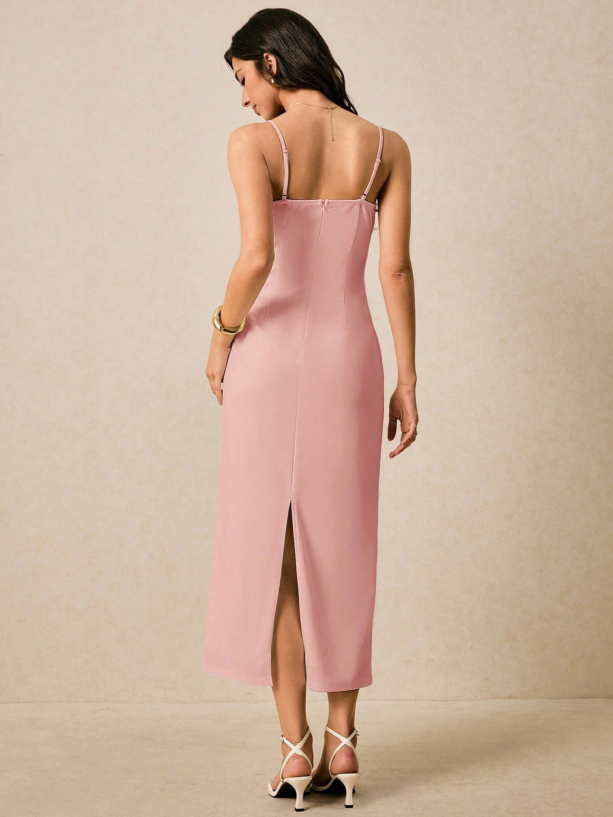 Vestido Longo Lívia Sem Mangas com Aplique, Elegante e Feminino