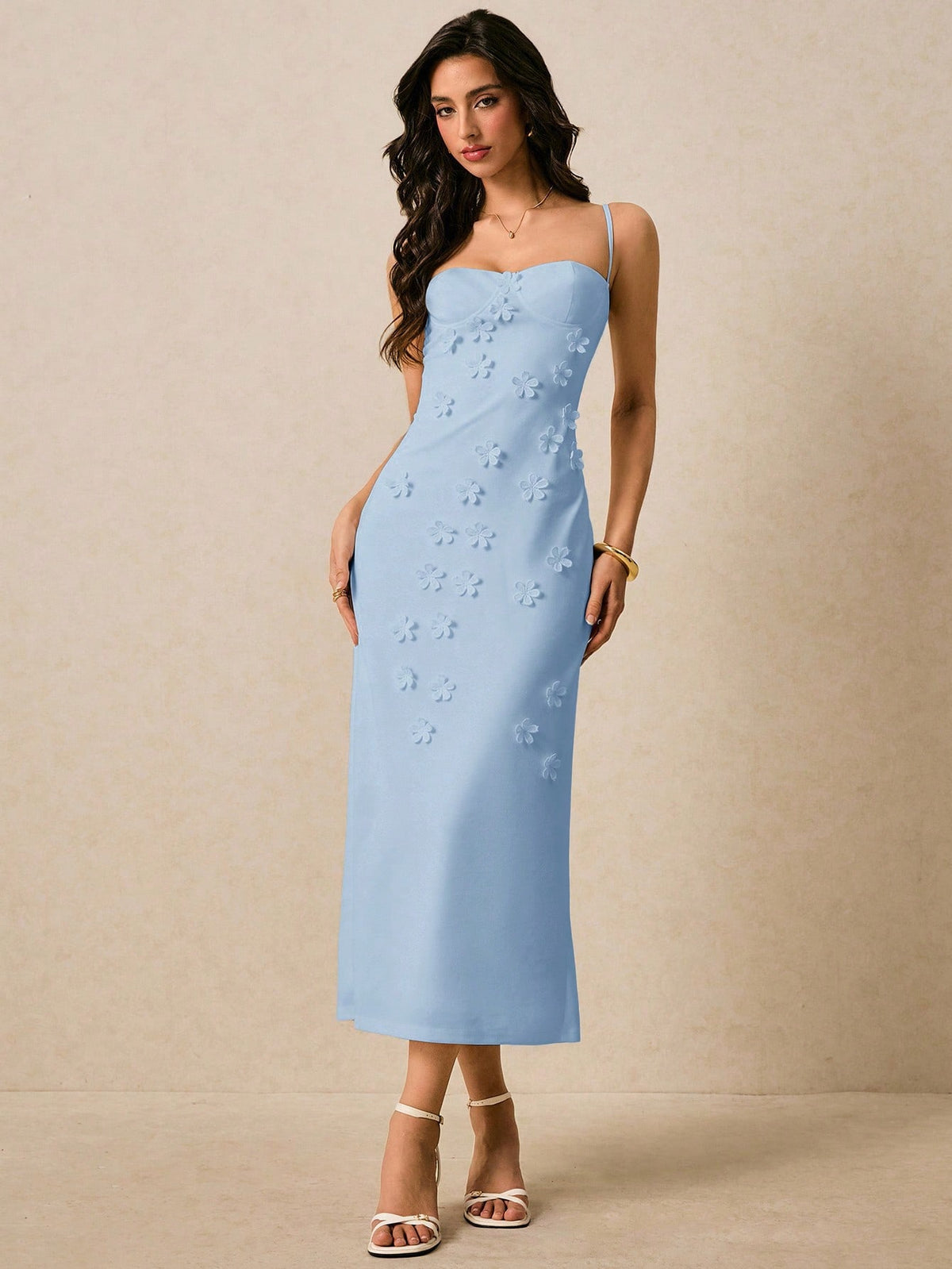 Vestido Longo Lívia Sem Mangas com Aplique, Elegante e Feminino