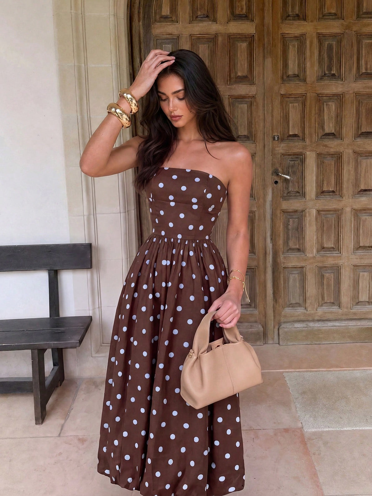 Vestido Midi Sofia de Poá Tomara que Caia com Barra Balonê, para Casamento e Festa