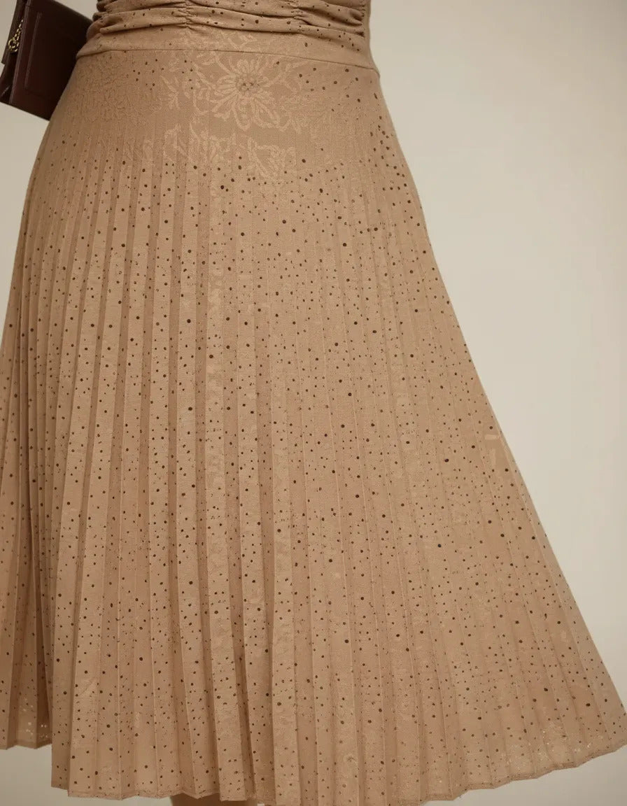 Vestido Midi Em Malha Lese Com Manga Curta Feminino Plissado - Nude